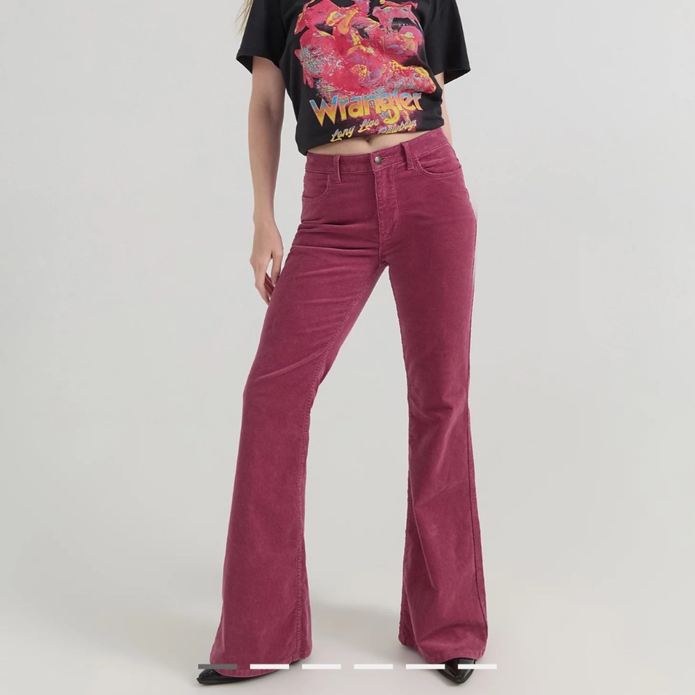 Wrangler High Rise Fierce Flare Corduroy